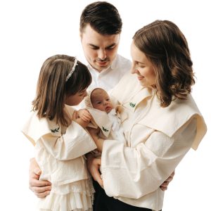 Ionatan with his wife and two daughters