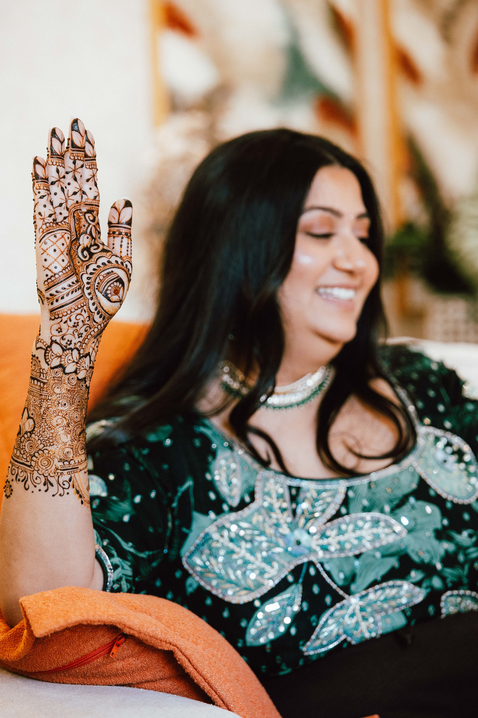 Hena-4